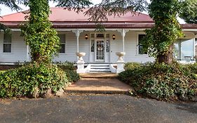 Moore Park Inn